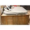 Image 1 : JACUZZI TUB WITH INSULATION,COVER,PUMP & FILTER