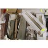 Image 1 : PALLET OF ASSORTED TILE & CLADDING