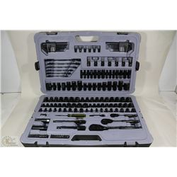 NEW STANLEY PROFESSIONAL GRADE