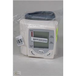 NEW WRIST/ARM BAND BLOOD PRESSURE MONITOR
