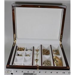 WOOD JEWELLERY BOX WITH 15 FASHION PIECES OF