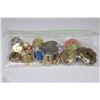 Image 1 : BAG OF VINTAGE AND ANTIQUE BUTTON COVERS