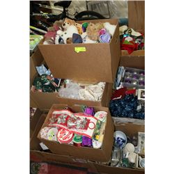 PALLET WITH ESTATE MISC, CHRISTMAS ITEMS AND MORE