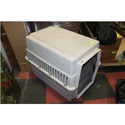X-LARGE DOG CARRIER / KENNEL