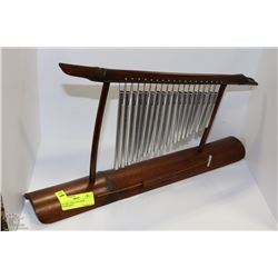 TABLE TOP CHIME INSTRUMENT