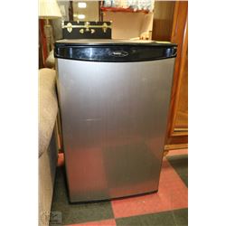 NEW DANBY STAINLESS STEEL BAR FRIDGE