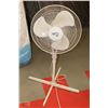 Image 1 : HAMPTON BAY FLOOR FAN