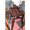 Image 1 : FRENCH PAINTER'S PORTABLE FOLDING ART EASEL