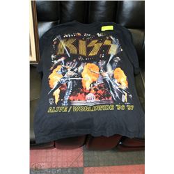 KISS SIZE XL ROCK TSHIRT