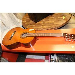 VINTAGE YAMAHA G-23L MODEL GUITAR