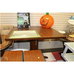 BAR HEIGHT KITCHEN TABLE