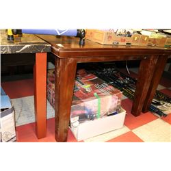 KITCHEN TABLE ON CHOICE: RUSTIC STYLE