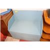 Image 1 : BLUE STORAGE BENCH