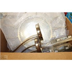 4PC CHINTZ METAL CANDLE HOLDER AND MIRROR SET