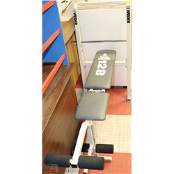WEIDER WEIGHT BENCH WITH LEG EXTENSION