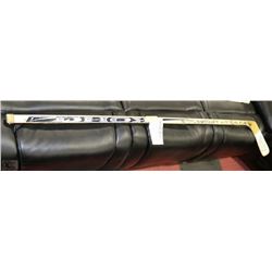 OILERS TEAM GAME USED TEAM SIGNED HOCKEY STICK