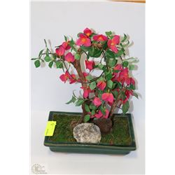 ESTATE FLORAL ORNAMENT