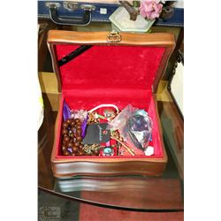VINTAGE WOODEN JEWELRY BOX W/CONTENTS