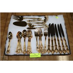 47PCS OF 1847 ROGERS BROS ORLEANS GOLD PLATED