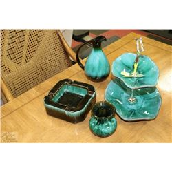 4 PIECES OF BLUE MOUNTAIN POTTERY INCL 2 TIER TRAY