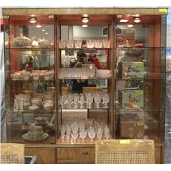 DREXEL SOLID WOOD DINING ROOM TABLE AND CHAIRS SET