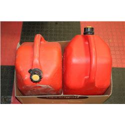 BOX W/2 LARGE RED JERRY CANS