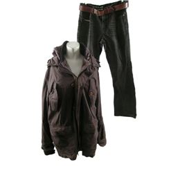 Prisoners Holly Jones (Melissa Leo) Movie Costumes