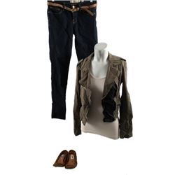 Nurse 3D Dannie (Katrina Bowden) Movie Costumes