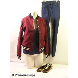 LOL Emily (Ashley Hinshaw) Movie Costumes
