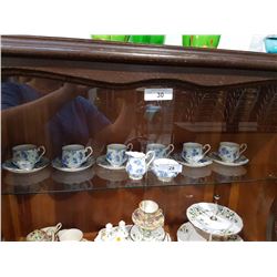 14 PIECE SET OF ROYAL ALBERT CHINA IN BLUE PANSIE CHINTZ PATTERN
