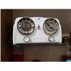 Image 1 : RARE CROSLEY BAKELITE CLOCK RADIO
