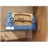 Image 1 : VINTAGE CROSLEY BAKELITE RADIO