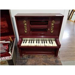 CHILDRENS PLAYER PIANO