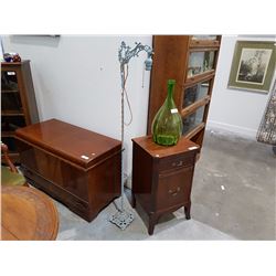 WROUGHT IRON FLOOR LAMP