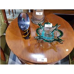 2 PIECES OF ART GLASS