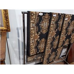 CARPET RUNNER APPROX. 144" X 26.5
