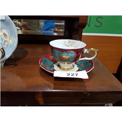 FABULOUS JAPANESE TEACUP
