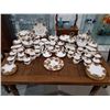 Image 1 : 112 PIECE SET OF ROYAL ALBERT OLD COUNTRY ROSES CHINA