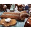 Image 1 : LEOPARD PRINT CHAISE
