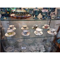 COLLECTION OF 8 TEACUPS INCLUDING ROYAL ALBERT