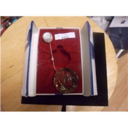 SWAROVSKI CRYSTAL WITH RETRACTABLE CORD OF HANGING