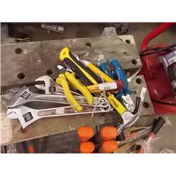 BUNDLE OF TOOLS