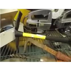 PICK - 1 ½ LB - NEW - FIBRE GLASS HANDLE - G000052