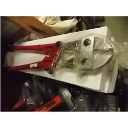 NEW BOLT CUTTERS - 24"
