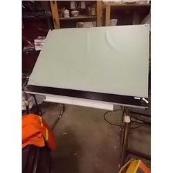 DRAFTING TABLE