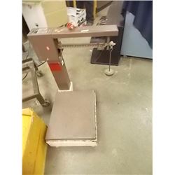 VINTAGE BALANCE FLOOR SCALE WITH 2 WEIGHTS