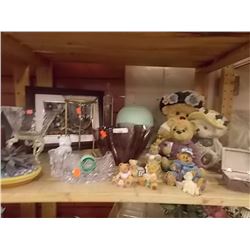 SHELF LOT OF COLLECTABLES
