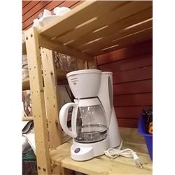 COFFEE MAKER - 12 CUP - B & D