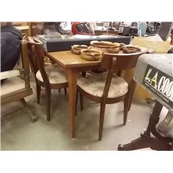 TABLE WITH 2 LEAFS & 4 CHAIRS - ALL ONE MONEY