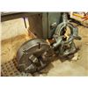 Image 5 : Melmax Metal Lathe (18x26) W/ 3 and 4 Jawchaucks and Steady Rest